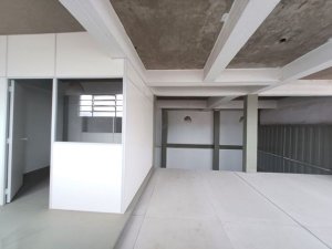 Galpão com 300m² no bairro Navegantes em Porto Alegre para Alugar