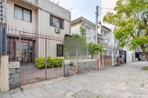 Casa comercial com 255m², 2 dormitórios no bairro Bom Fim em Porto Alegre para Alugar