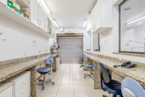 Casa comercial com 255m², 2 dormitórios no bairro Bom Fim em Porto Alegre para Alugar