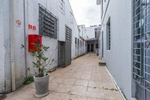 Galpão com 397m² no bairro Floresta em Porto Alegre para Alugar