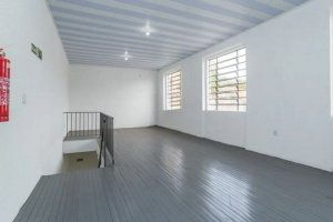 Depósito/Pavilhão com 397m² no bairro Floresta em Porto Alegre para Alugar