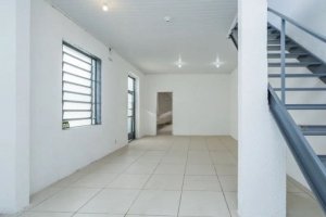 Galpão com 397m² no bairro Floresta em Porto Alegre para Alugar