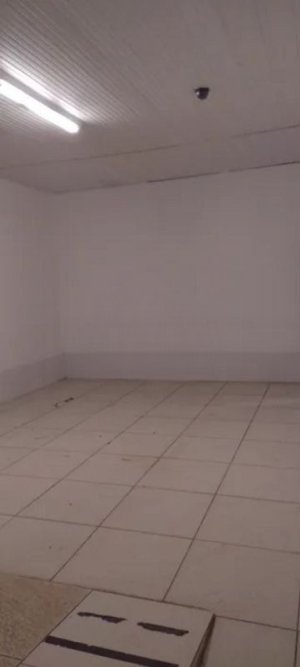 Galpão com 397m² no bairro Floresta em Porto Alegre para Alugar