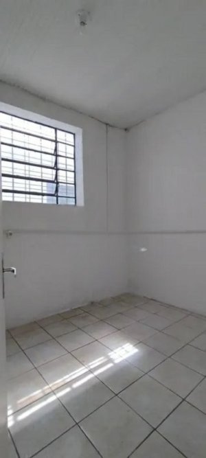 Galpão com 397m² no bairro Floresta em Porto Alegre para Alugar