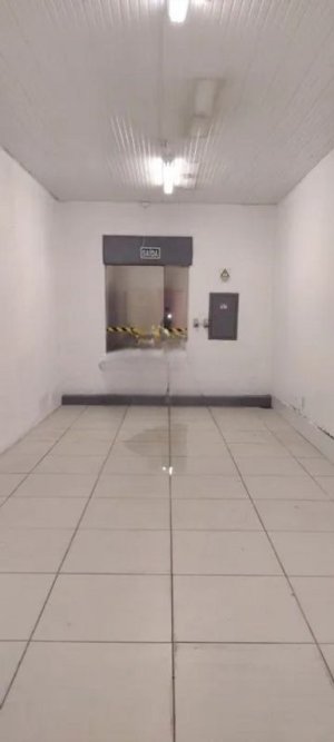 Galpão com 397m² no bairro Floresta em Porto Alegre para Alugar