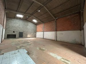 Depósito/Pavilhão com 271m² no bairro São Geraldo em Porto Alegre para Alugar