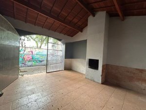 Galpão com 271m² no bairro São Geraldo em Porto Alegre para Alugar