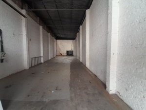 Depósito/Pavilhão com 231m² no bairro Floresta em Porto Alegre para Alugar