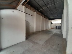 Galpão com 231m² no bairro Floresta em Porto Alegre para Alugar