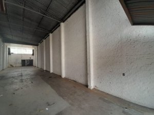 Galpão com 231m² no bairro Floresta em Porto Alegre para Alugar