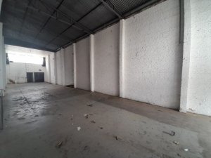 Galpão com 231m² no bairro Floresta em Porto Alegre para Alugar