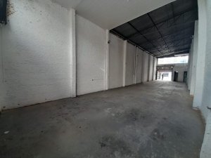 Galpão com 231m² no bairro Floresta em Porto Alegre para Alugar