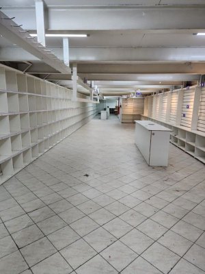 Depósito/Pavilhão com 1730m² no bairro Centro Histórico em Porto Alegre para Alugar