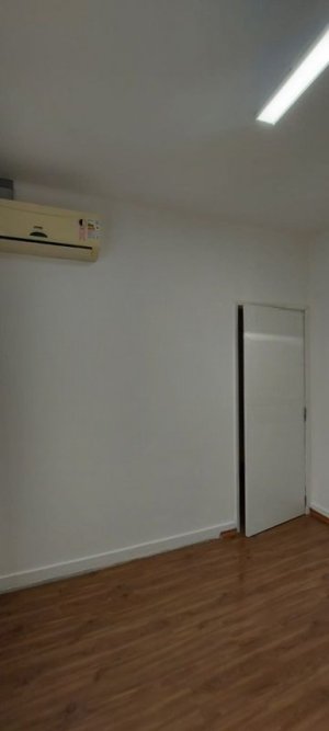 Casa comercial com 230m² no bairro São Geraldo em Porto Alegre para Alugar