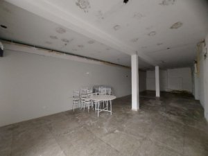 Casa comercial com 150m² no bairro São João em Porto Alegre para Alugar