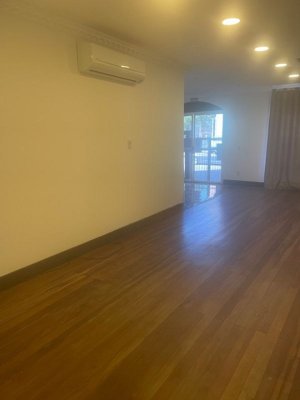 Casa Comercial com 112m² no bairro Jardim Botânico em Porto Alegre para Alugar