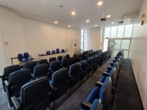 Casa comercial com 220m² no bairro Menino Deus em Porto Alegre para Alugar