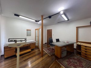 Casa comercial com 300m² no bairro Floresta em Porto Alegre para Alugar