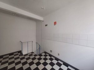 Loja com 26m² no bairro Azenha em Porto Alegre para Alugar