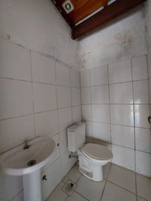 Loja com 30m² no bairro Azenha em Porto Alegre para Alugar