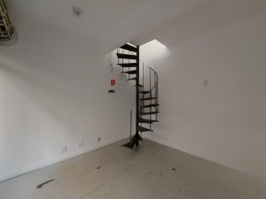 Loja com 30m² no bairro Azenha em Porto Alegre para Alugar