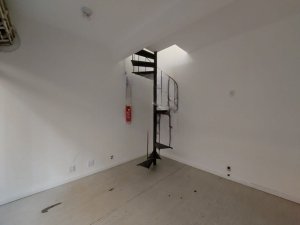 Loja com 30m² no bairro Azenha em Porto Alegre para Alugar