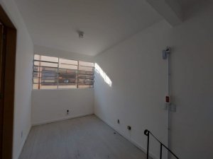 Loja com 30m² no bairro Azenha em Porto Alegre para Alugar