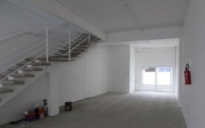 Loja com 226m² no bairro Medianeira em Porto Alegre para Alugar