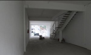 Loja com 226m² no bairro Medianeira em Porto Alegre para Alugar