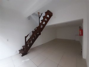 Loja com 36m² no bairro Azenha em Porto Alegre para Alugar