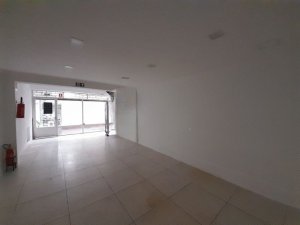 Loja com 36m² no bairro Azenha em Porto Alegre para Alugar