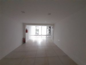 Loja com 36m² no bairro Azenha em Porto Alegre para Alugar