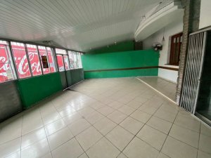 Loja com 180m² no bairro Azenha em Porto Alegre para Alugar