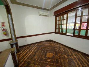 Loja com 180m² no bairro Azenha em Porto Alegre para Alugar