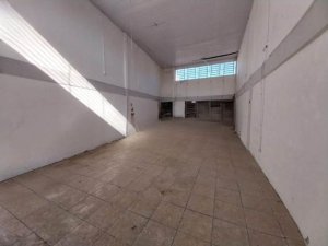 Loja com 105m² no bairro Medianeira em Porto Alegre para Alugar