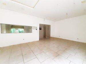 Loja com 56m² no bairro Floresta em Porto Alegre para Alugar