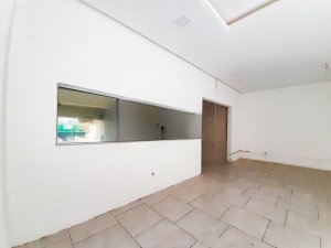 Loja com 56m² no bairro Floresta em Porto Alegre para Alugar