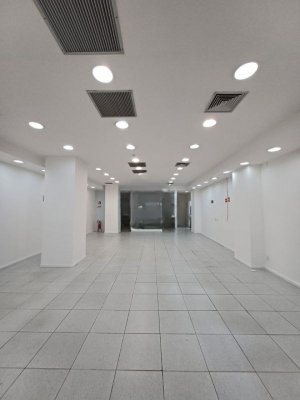 Loja com 698m² no bairro Centro Histórico em Porto Alegre para Alugar