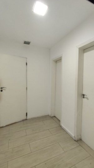 Loja com 160m² no bairro Cristo Redentor em Porto Alegre para Alugar