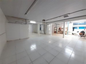 Loja com 110m² no bairro Cristo Redentor em Porto Alegre para Alugar