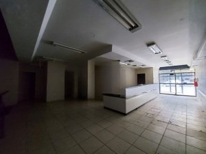 Loja com 670m² no bairro Centro Histórico em Porto Alegre para Alugar