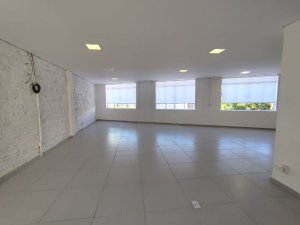 Loja com 982m² no bairro Floresta em Porto Alegre para Alugar