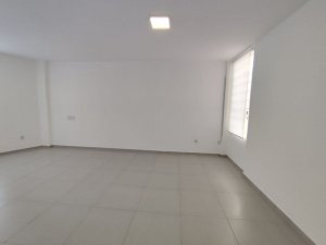 Loja com 982m² no bairro Floresta em Porto Alegre para Alugar