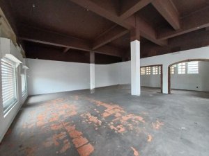 Loja com 260m² no bairro Floresta em Porto Alegre para Alugar