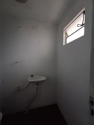 Loja com 260m² no bairro Floresta em Porto Alegre para Alugar