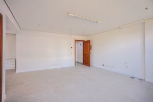 Salas/Conjuntos com 95m² no bairro Petrópolis em Porto Alegre para Alugar