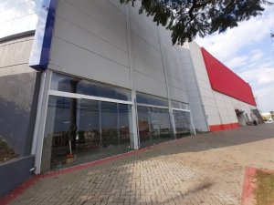 Loja com 280m² no bairro Hípica em Porto Alegre para Alugar