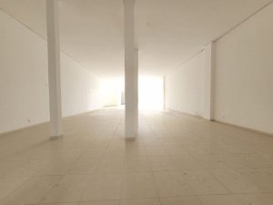 Loja com 351m² no bairro Hípica em Porto Alegre para Alugar