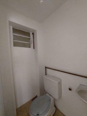 Loja com 70m² no bairro Independência em Porto Alegre para Alugar