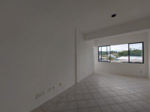 Salas/Conjuntos com 40m² no bairro Ipanema em Porto Alegre para Alugar